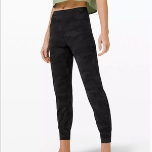 Lululemon Align joggers 28”